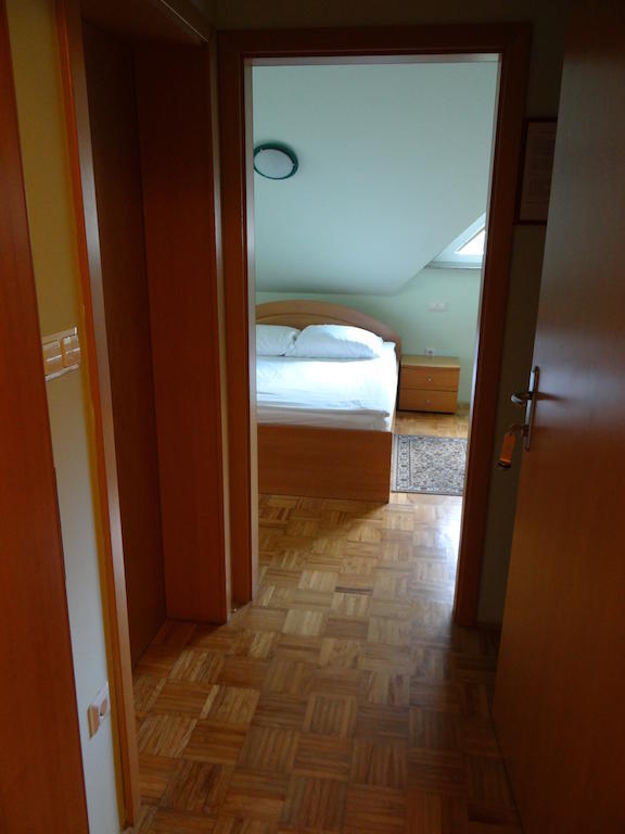 Rooms Hochkraut Celje Esterno foto